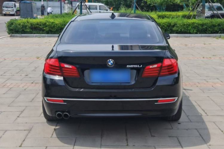 Used BMW 5 Series 2014 525Li Luxury Design Package Exterior 3