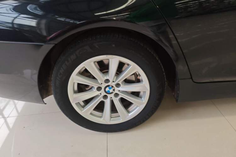 Used BMW 5 Series 2014 520Li Elegant Model Exterior 4
