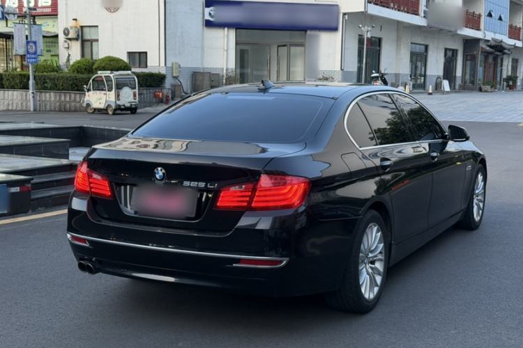 Used BMW 5 Series 2014 525Li Luxury Design Package Exterior 5