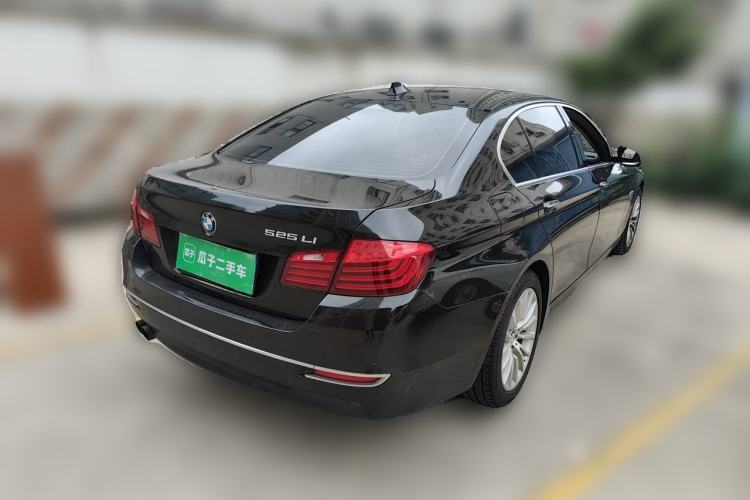 Used BMW 5 Series 2014 525Li Luxury Design Package Exterior 5
