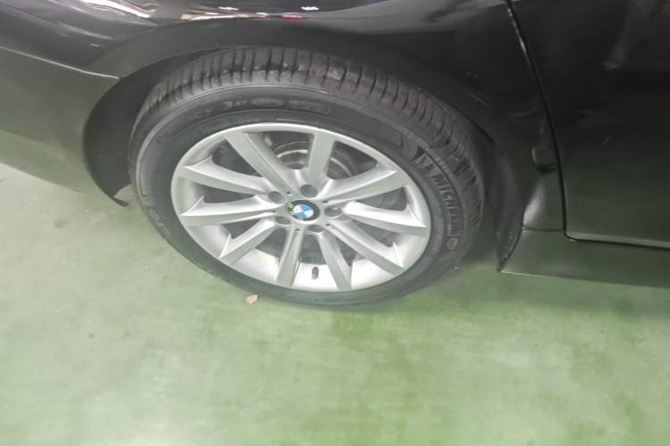 Used BMW 5 Series 2014 535Li Leading Model Exterior 5