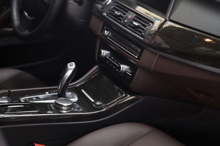 Used BMW 5 Series 2014 525Li Luxury Design Package Exterior 6