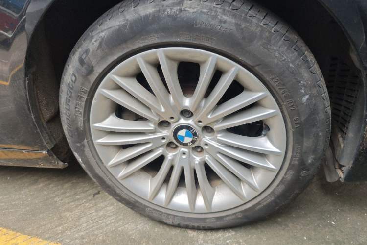 Used BMW 5 Series 2014 525Li Leading Model Exterior 7