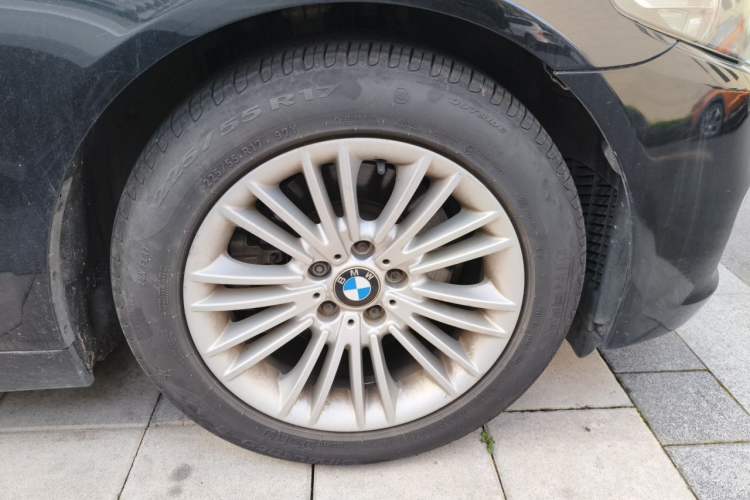 Used BMW 5 Series 2014 525Li Leading Model Exterior 7