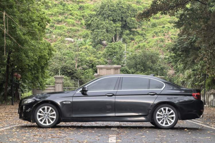 Used BMW 5 Series 2014 535Li Leading Model Exterior 7