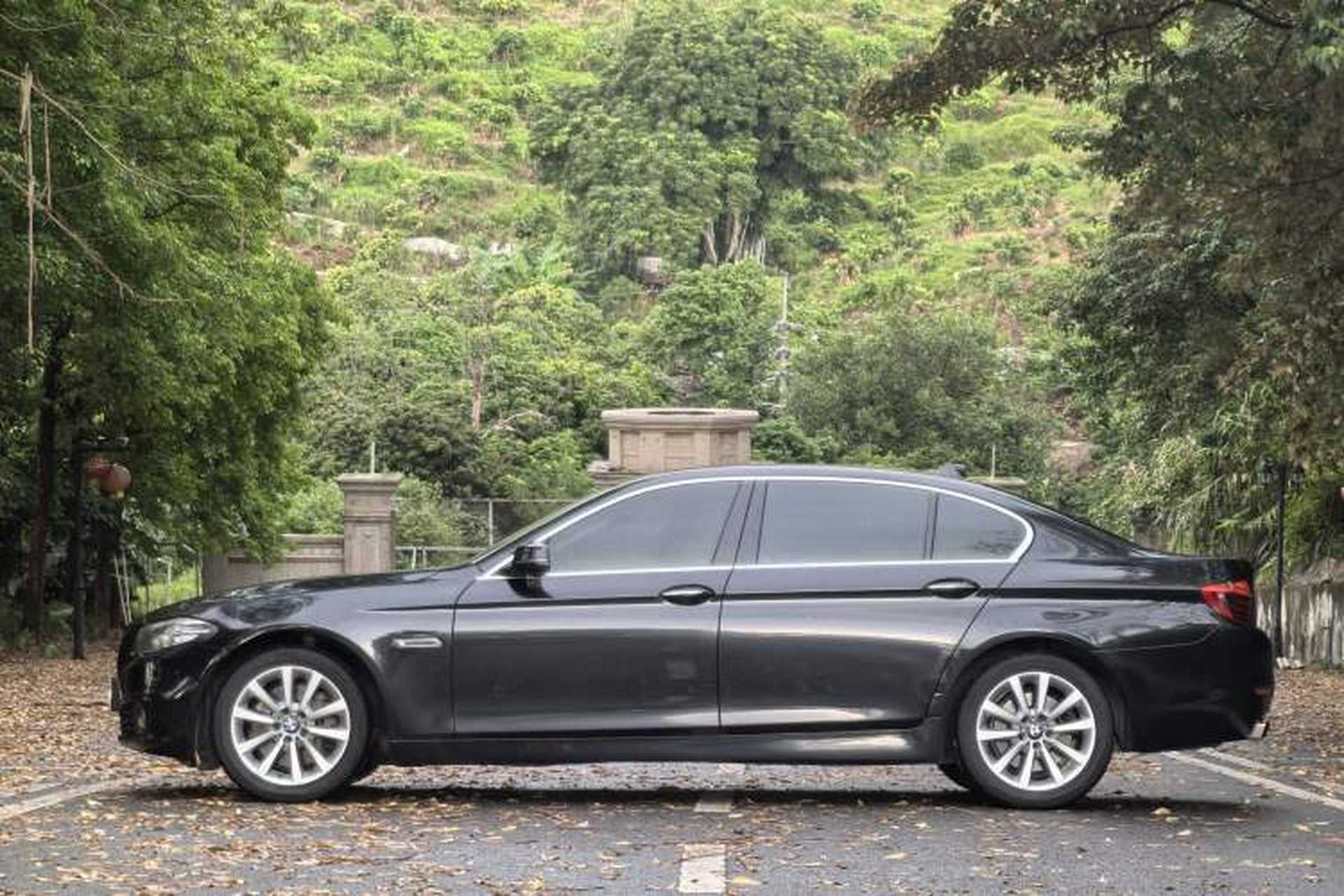 Used BMW 5 Series 2014 535Li Leading Model Exterior 7