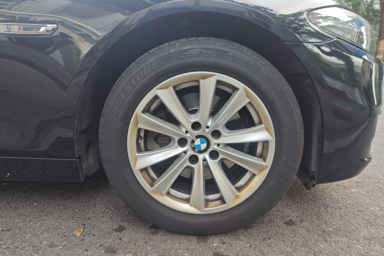 Used BMW 5 Series 2014 520i Elegant Edition Exterior 7