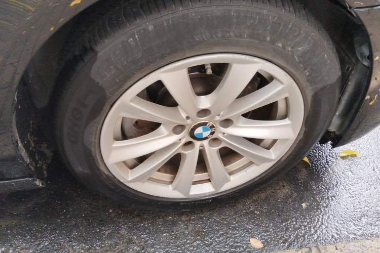 Used BMW 5 Series 2014 520i Elegant Edition Exterior 7