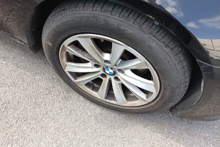Used BMW 5 Series 2014 520i Touring Edition Exterior 8