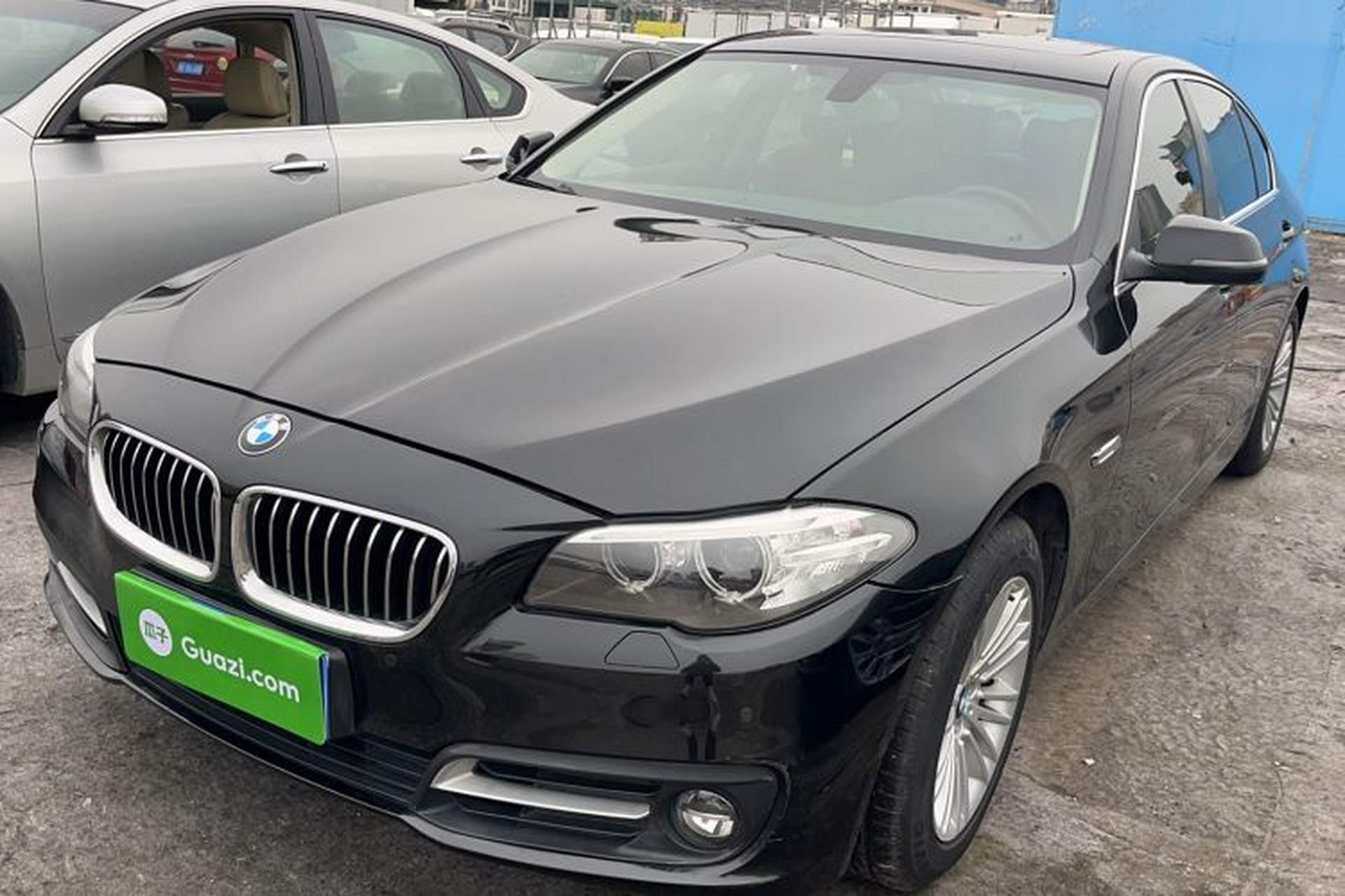 Used BMW 5 Series 2014 525Li Leading Model Front Left 45 Deg