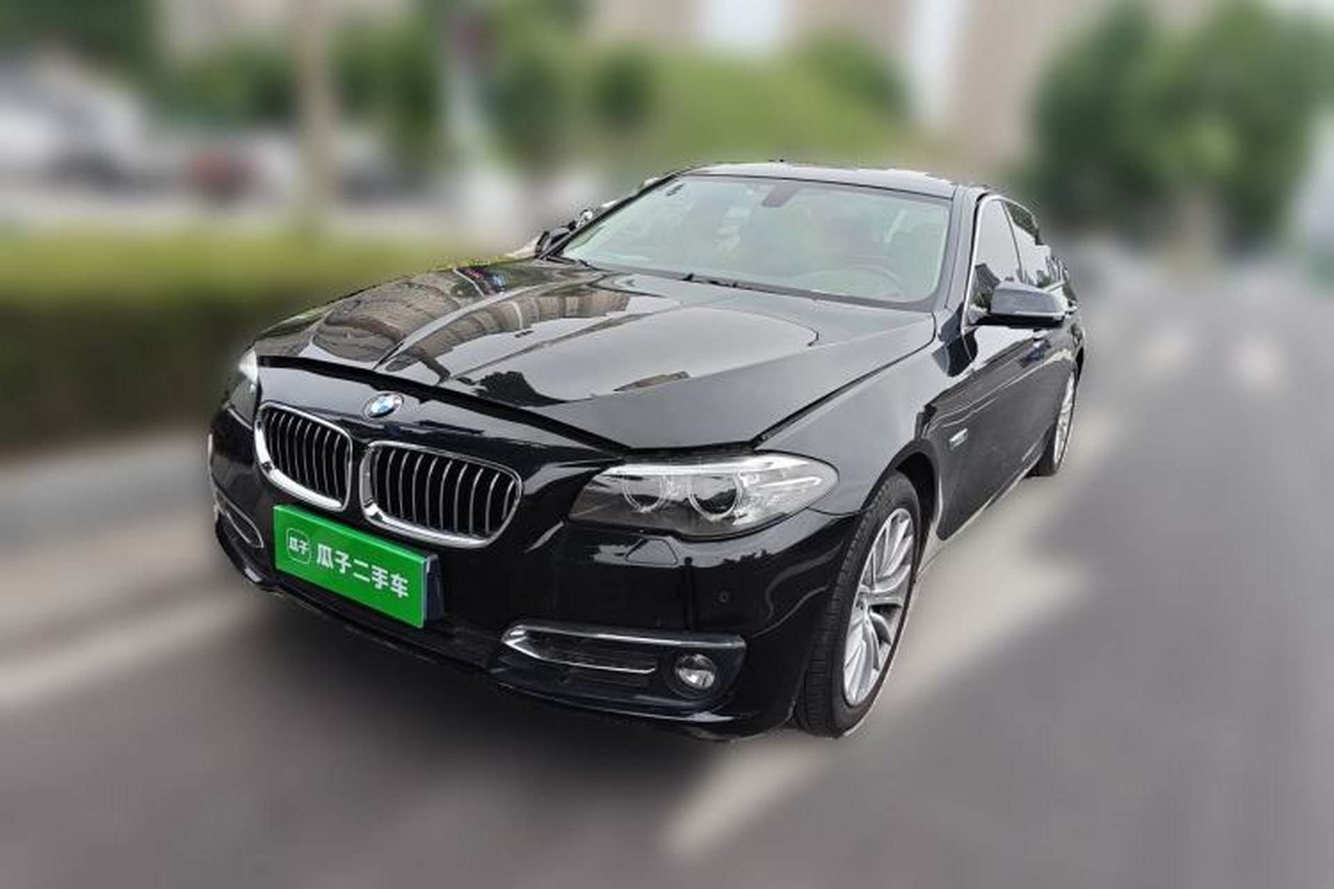 Used BMW 5 Series 2014 525Li Luxury Design Package Front Left 45 Deg