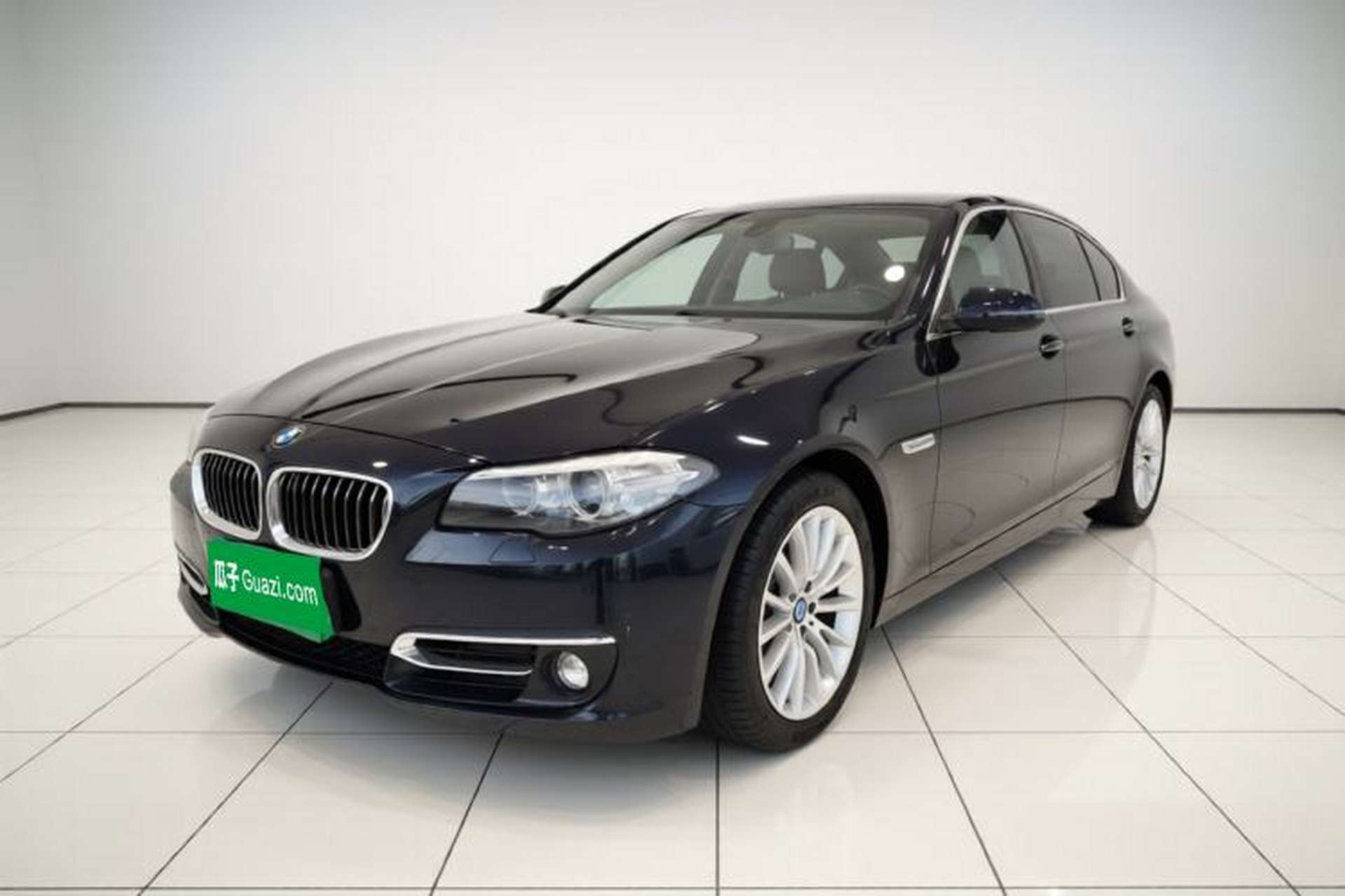 Used BMW 5 Series 2014 525Li Luxury Design Package Front Left 45 Deg