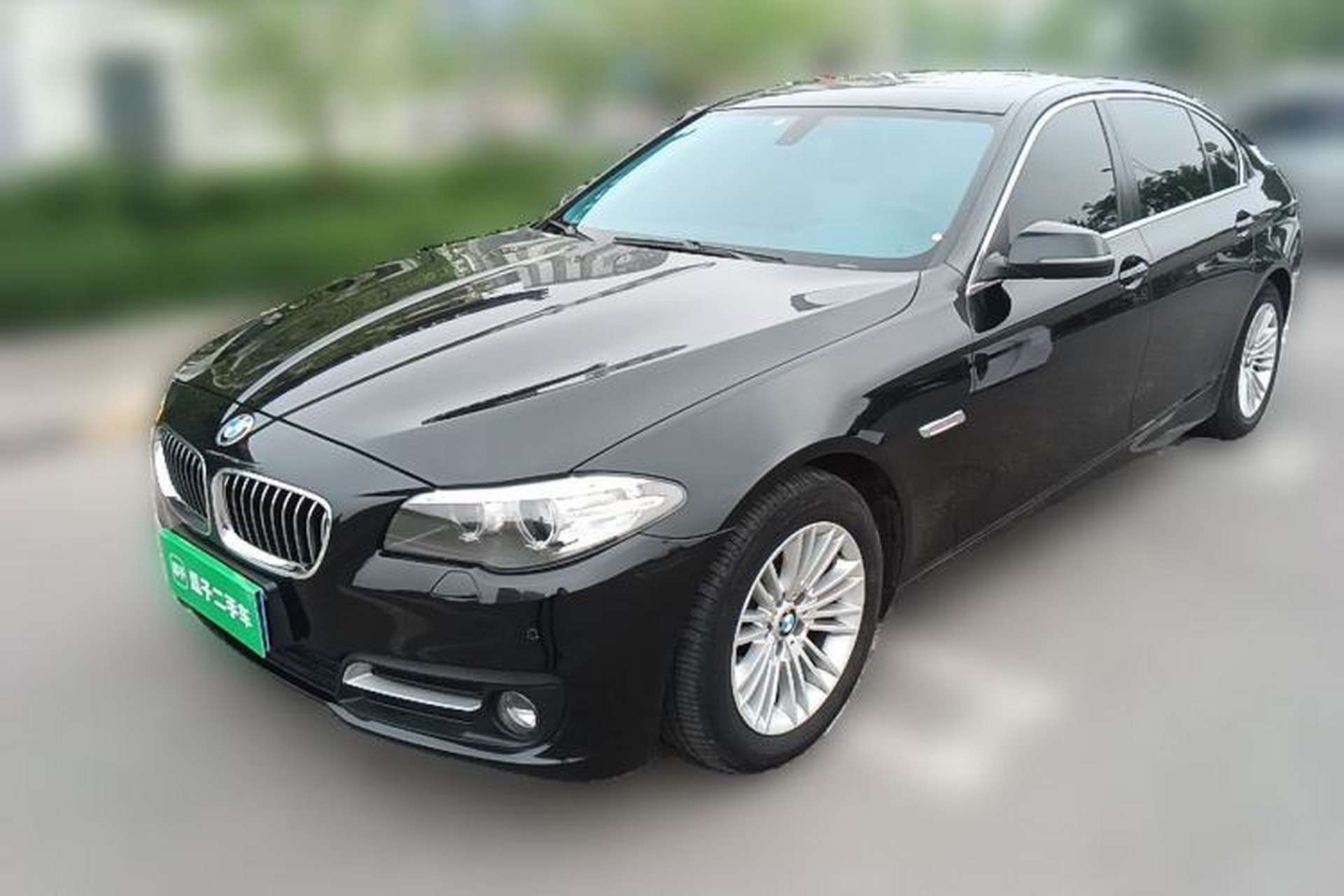 Used BMW 5 Series 2014 525Li Leading Model Front Left 45 Deg