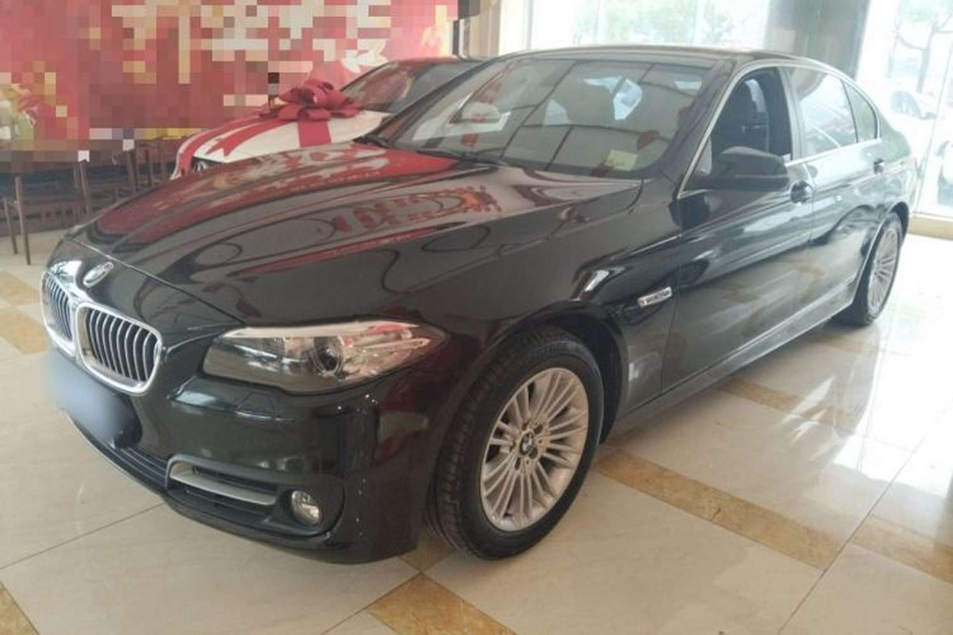 Used BMW 5 Series 2014 525Li Leading Model Front Left 45 Deg