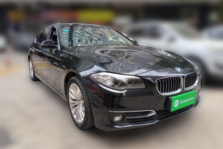 Used BMW 5 Series 2014 525Li Luxury Design Package Front Right 45 Deg