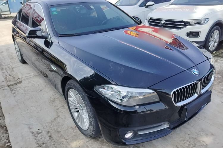 Used BMW 5 Series 2014 525Li Leading Model Front Right 45 Deg