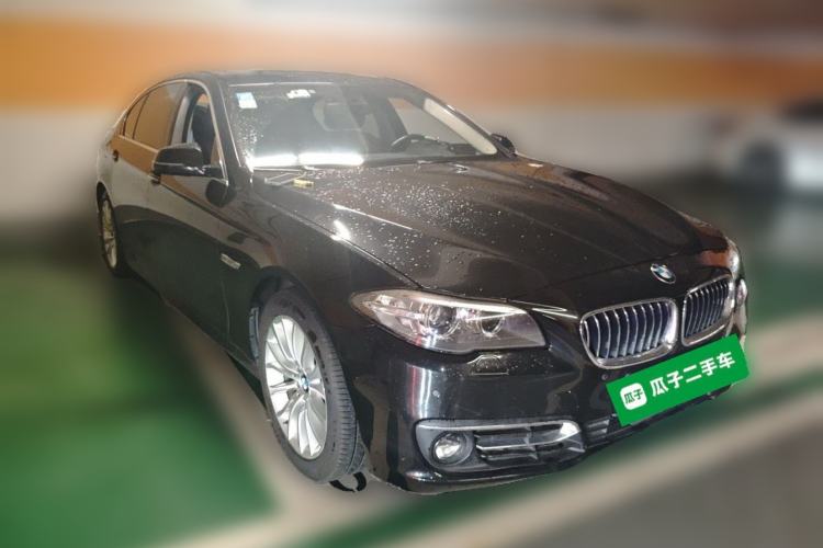 Used BMW 5 Series 2014 525Li Luxury Design Package Front Right 45 Deg