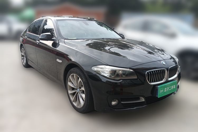 Used BMW 5 Series 2014 528Li xDrive Premium Edition Front Right 45 Deg