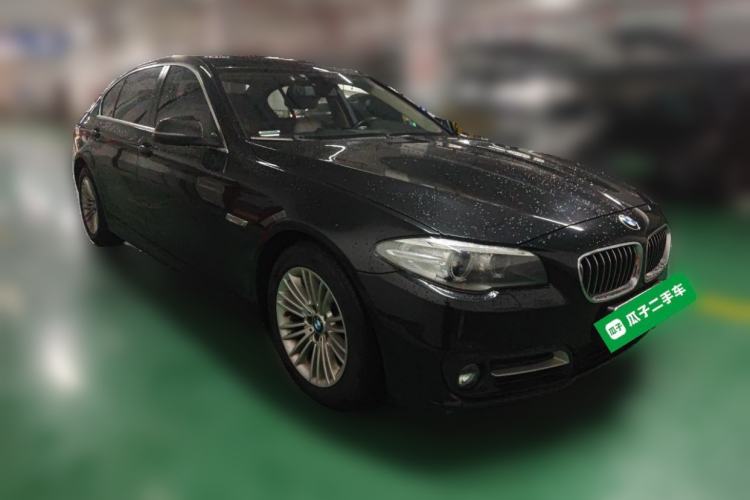 Used BMW 5 Series 2014 525Li Leading Model Front Right 45 Deg