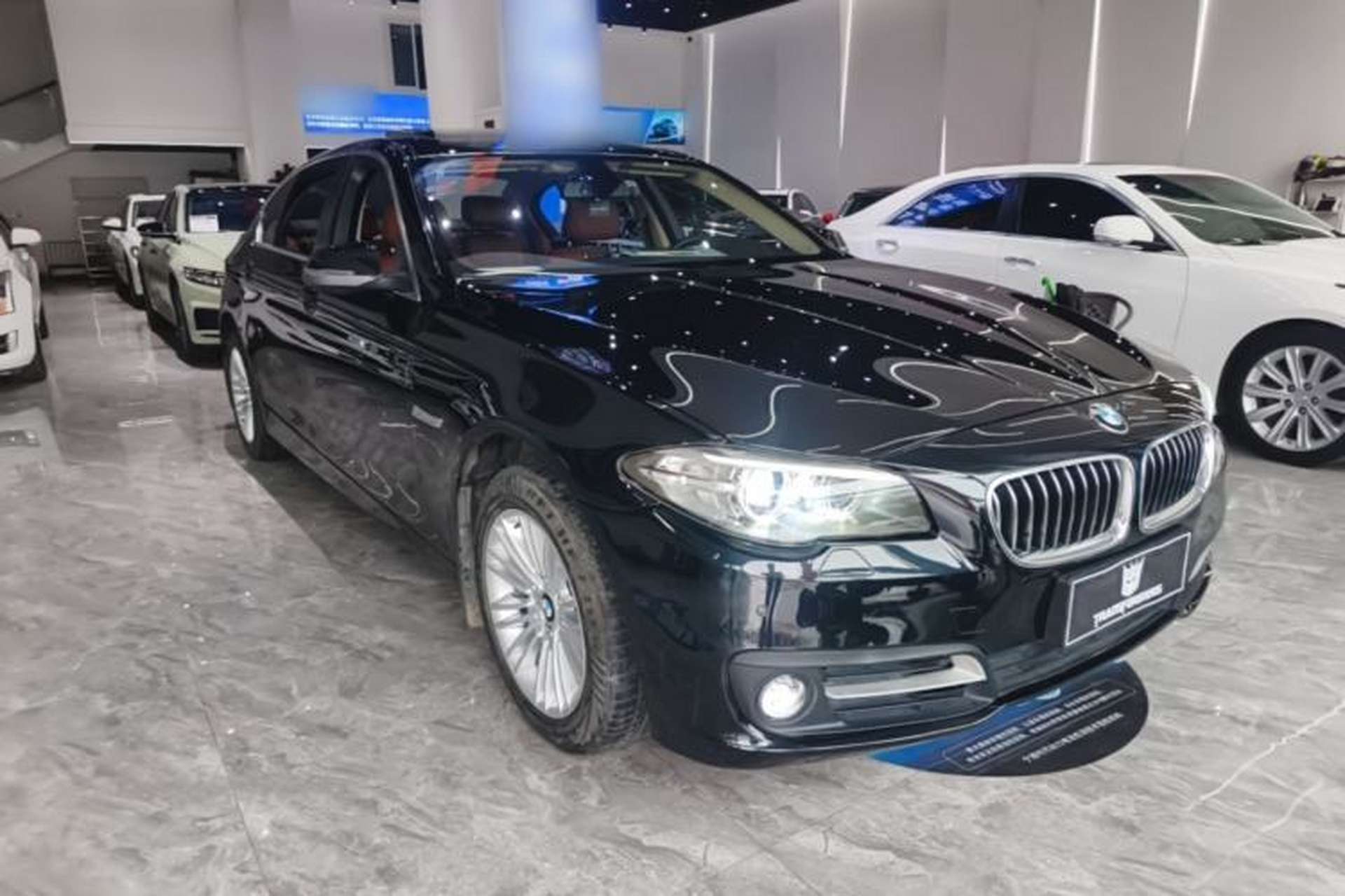 Used BMW 5 Series 2014 525Li Leading Model Front Right 45 Deg