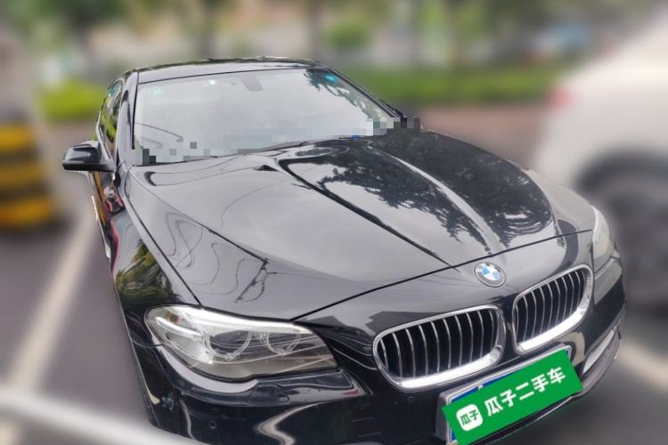 Used BMW 5 Series 2014 525Li Leading Model Front Right 45 Deg