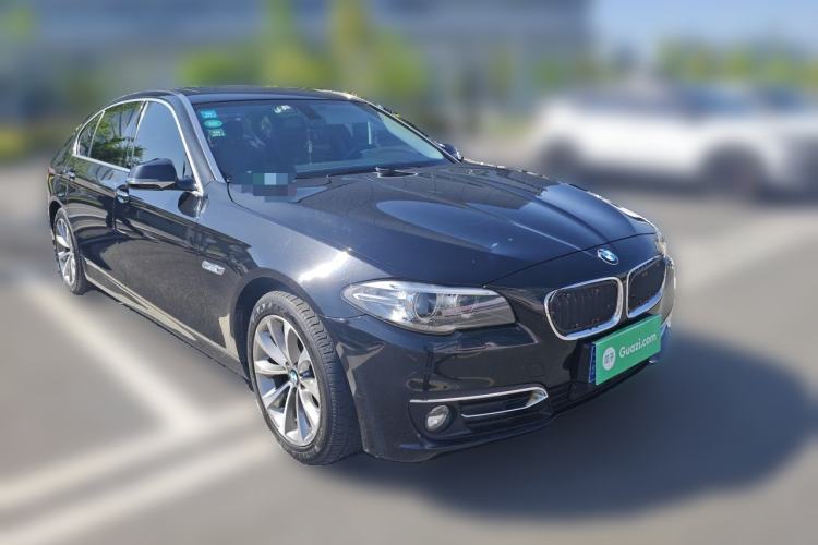 Used BMW 5 Series 2014 528Li xDrive Fashion Design Package Front Right 45 Deg