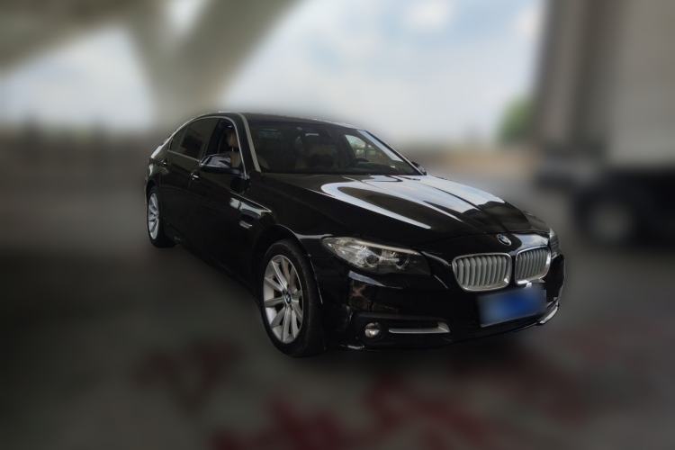 Used BMW 5 Series 2014 535Li Leading Model Front Right 45 Deg