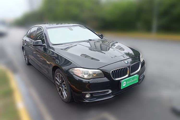 Used BMW 5 Series 2014 525Li Luxury Design Package Front Right 45 Deg