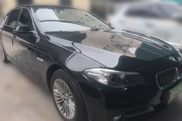 Used BMW 5 Series 2014 525Li Leading Model Front Right 45 Deg