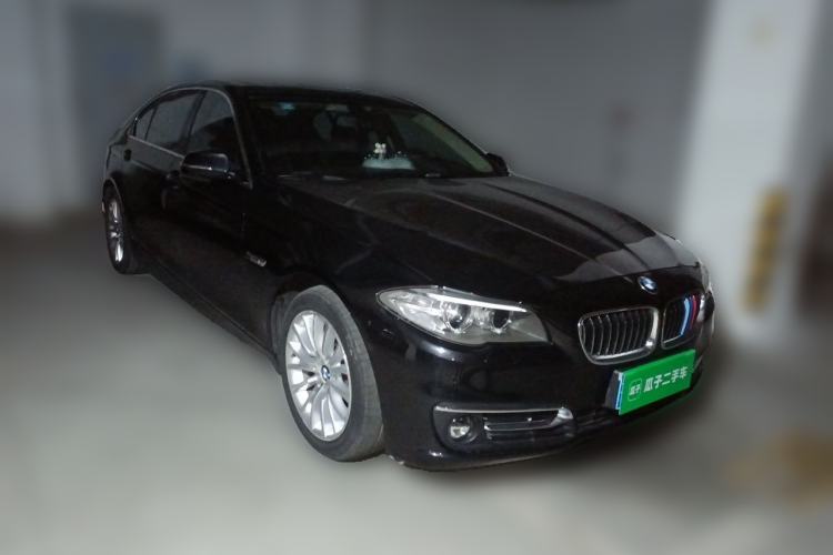 Used BMW 5 Series 2014 525Li Luxury Design Package Front Right 45 Deg