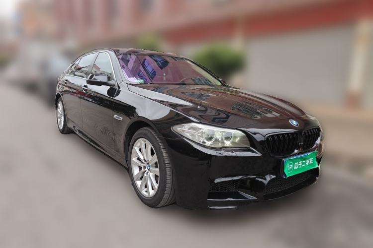 Used BMW 5 Series 2014 528Li Leading Model Front Right 45 Deg