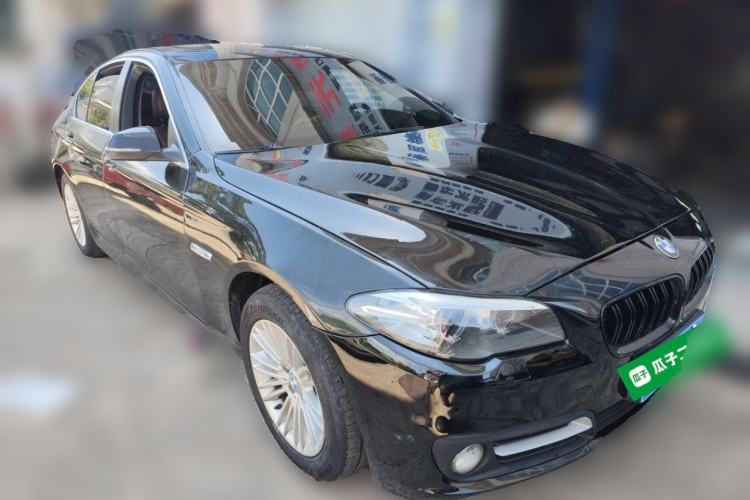 Used BMW 5 Series 2014 520i Elegant Edition Front Right 45 Deg