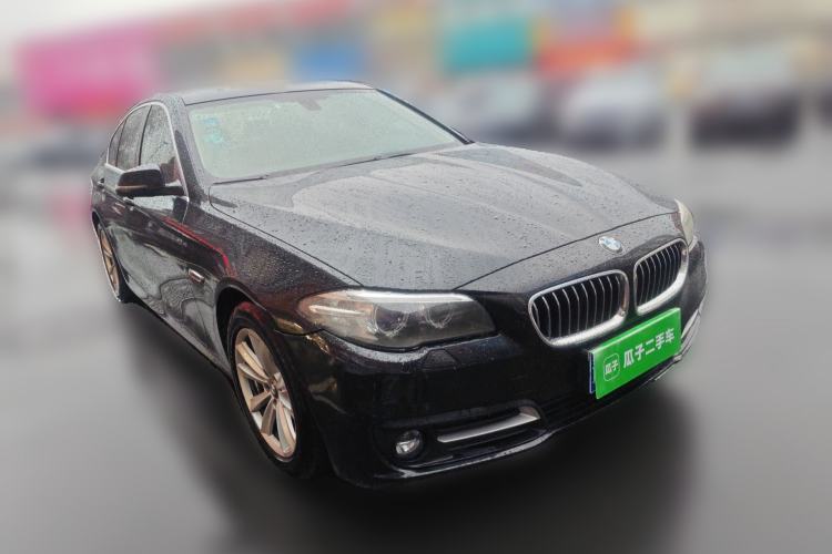 Used BMW 5 Series 2014 520i Elegant Edition Front Right 45 Deg