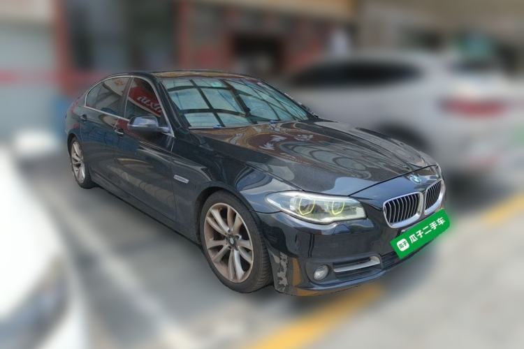 Used BMW 5 Series 2014 528Li xDrive Premium Edition Front Right 45 Deg