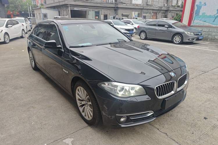 Used BMW 5 Series 2014 525Li Luxury Design Package Front Right 45 Deg