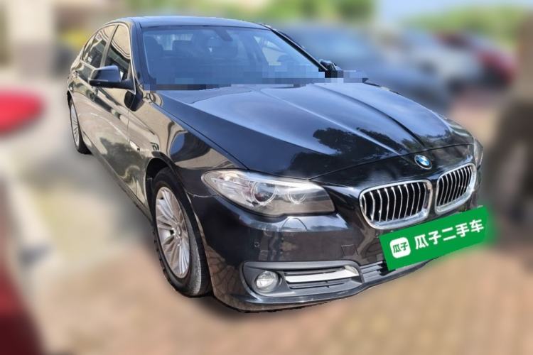 Used BMW 5 Series 2014 525Li Leading Model Front Right 45 Deg