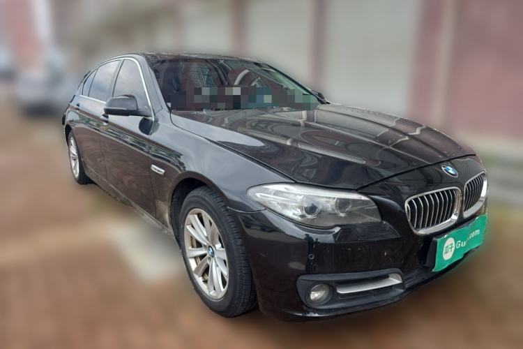 Used BMW 5 Series 2014 520Li Elegant Model Front Right 45 Deg
