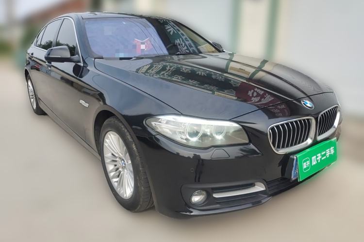 Used BMW 5 Series 2014 525Li Leading Model Front Right 45 Deg