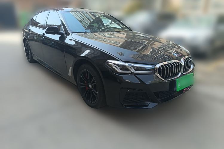 Used BMW 5 Series 2014 528Li Leading Model Front Right 45 Deg