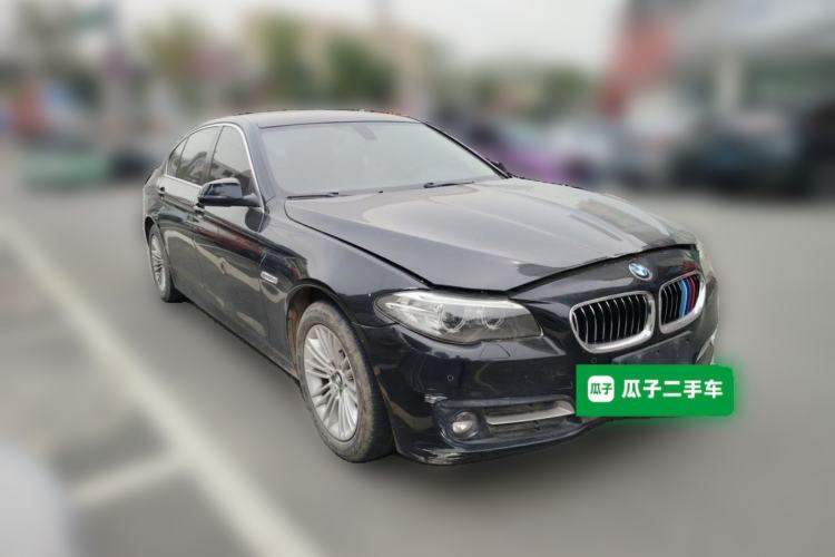Used BMW 5 Series 2014 525Li Leading Model Front Right 45 Deg