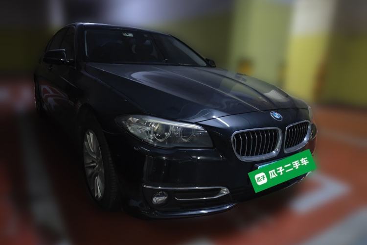 Used BMW 5 Series 2014 525Li Luxury Design Package Front Right 45 Deg