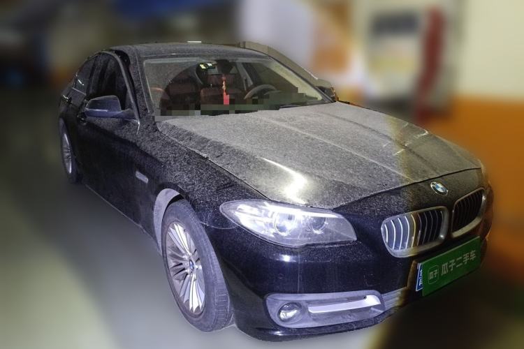 Used BMW 5 Series 2014 525Li Leading Model Front Right 45 Deg