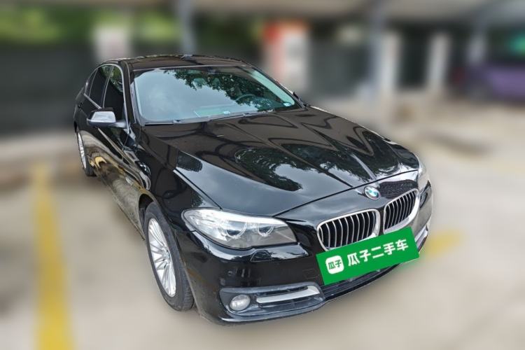 Used BMW 5 Series 2014 525Li Leading Model Front Right 45 Deg