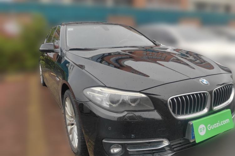 Used BMW 5 Series 2014 525Li Luxury Design Package Front Right 45 Deg