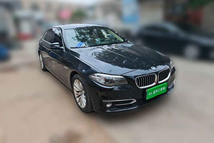 Used BMW 5 Series 2014 525Li Luxury Design Package Front Right 45 Deg
