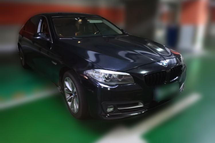 Used BMW 5 Series 2014 528Li Leading Model Front Right 45 Deg