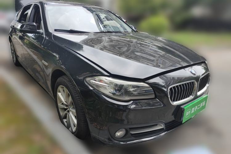 Used BMW 5 Series 2014 528Li Leading Model Front Right 45 Deg
