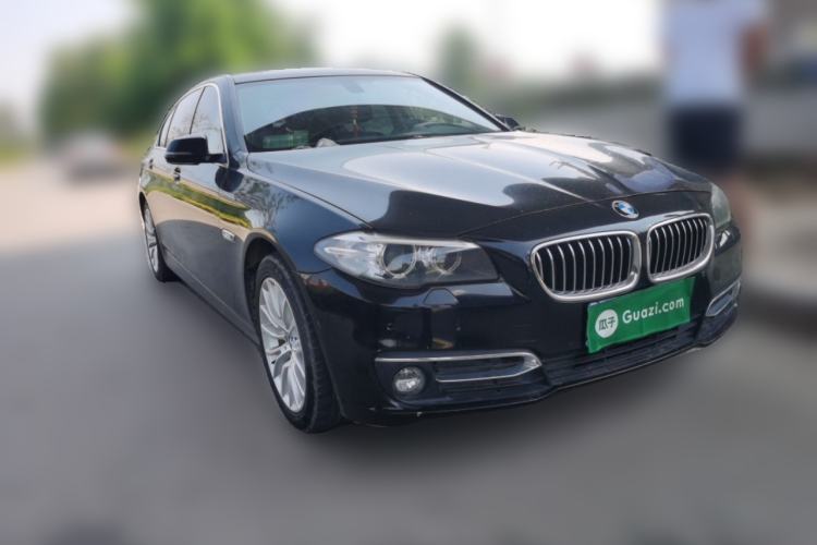Used BMW 5 Series 2014 525Li Luxury Design Package Front Right 45 Deg