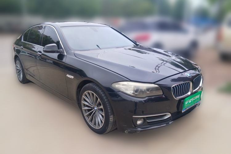 Used BMW 5 Series 2014 525Li Luxury Design Package Front Right 45 Deg