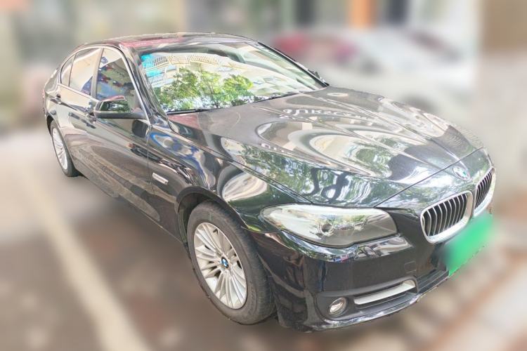 Used BMW 5 Series 2014 525Li Leading Model Front Right 45 Deg
